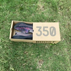 Yeezy boost 350 v2 yecheil